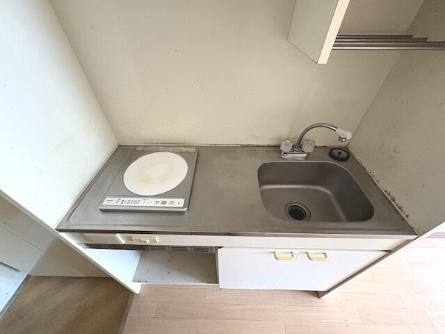 フジビルのキッチン