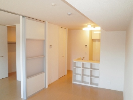 クレインヒルズの居間・リビング