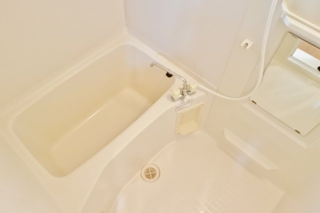 ロイヤルコート鷲巣壱番館の浴室