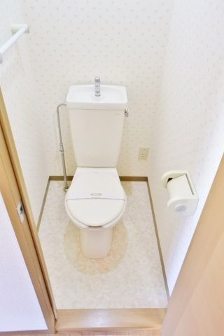 ロイヤルコート鷲巣壱番館のトイレ