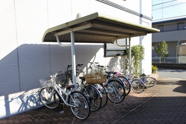 ロイヤルコート鷲巣壱番館のその他共用部分|駐輪場スペース♪