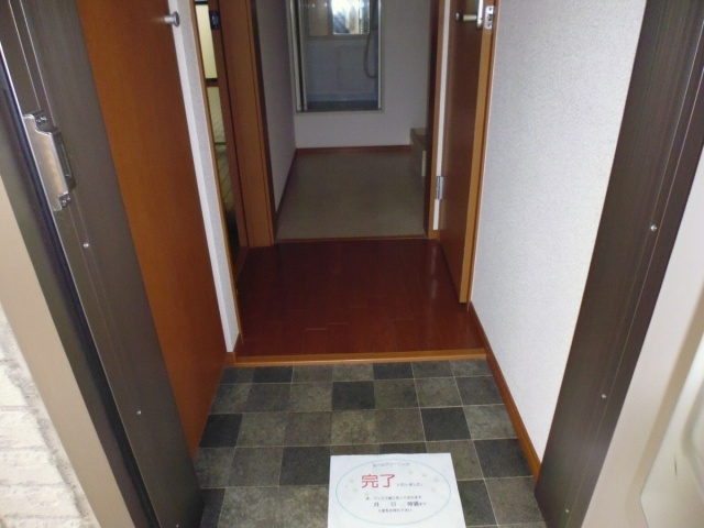 セレーノ上ノ丸の玄関