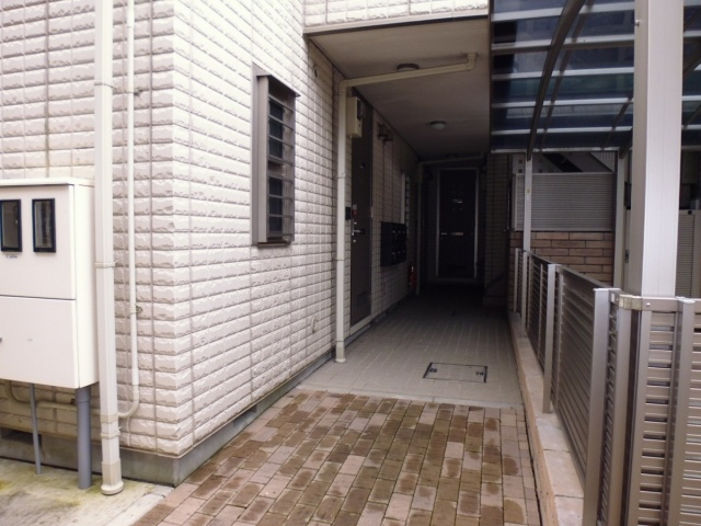 セレーノ上ノ丸のエントランス