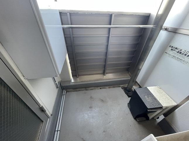 港区六本木７丁目の賃貸マンションのバルコニー|家具家電付・リフォーム前