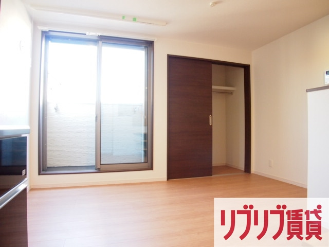 GRANDTIC EAST CHIBA(グランティックイーストチバ)の居間・リビング