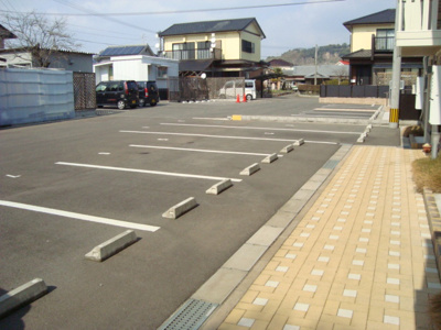 【駐車場】 | ロイヤルガーデン永田 D棟