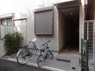【エントランス】