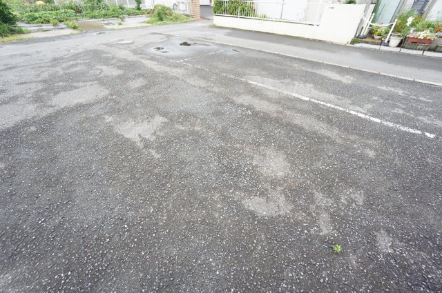 フレグランス井野の駐車場