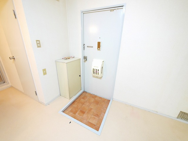 パナハイツ大宮の玄関|収納もある玄関です