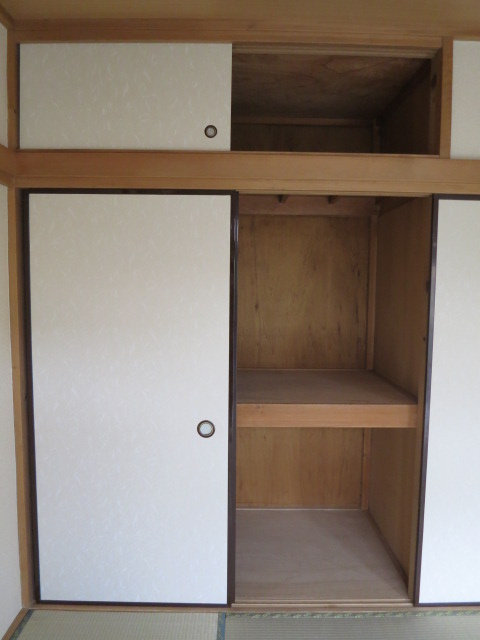 明治コーポの収納