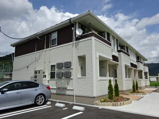 小田郡矢掛町矢掛のアパートの外観