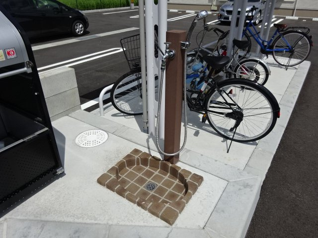小田郡矢掛町矢掛のアパートのその他共用部分|ペット足洗い場