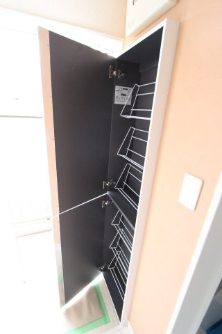 小倉クーベルタンの杜の玄関|同物件の参考写真です。