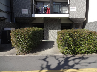 【エントランス】