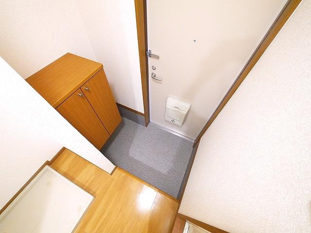 グリーンヒルズ・Fの玄関|落ち着いた玄関です