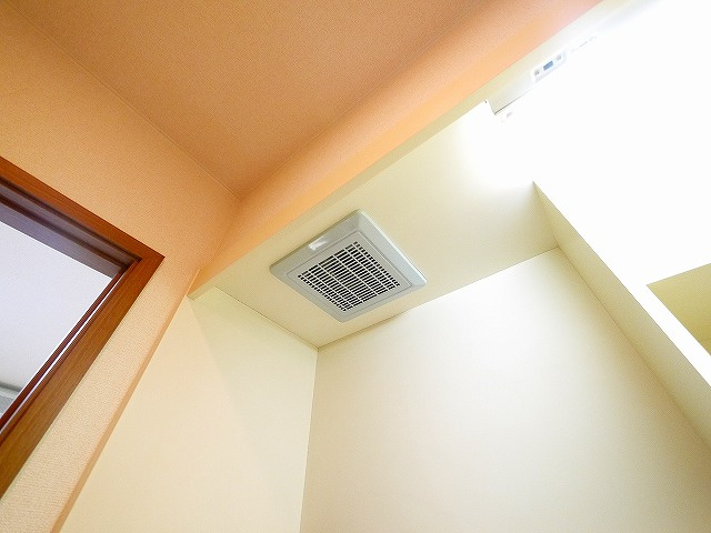 グリーンヒルズ・Fのキッチン|コンパクトなキッチンで掃除もラクラク