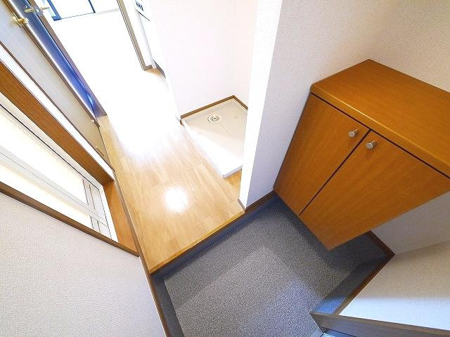 グリーンヒルズ・Fの玄関|落ち着いた玄関です