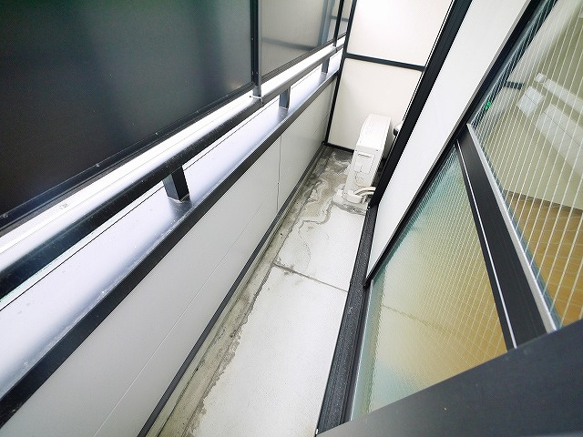 グリーンヒルズ・Fのバルコニー|バルコニーからの眺めを楽しみながら食事をしませんか