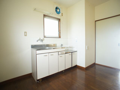 【キッチン】 | グリーンガーデンNo.6 | 明るく、毎日のお料理が楽しくできます。