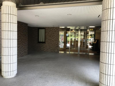 【エントランス】 | レジオンスクエア緑地公園４番館 | エントランス★