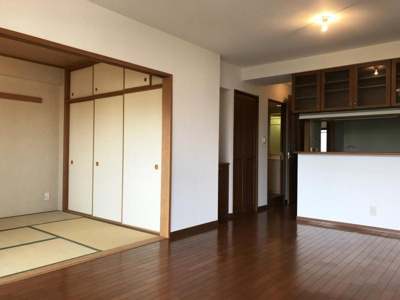 【居間・リビング】 | レジオンスクエア緑地公園４番館 | ＬＤＫ約15.3帖★