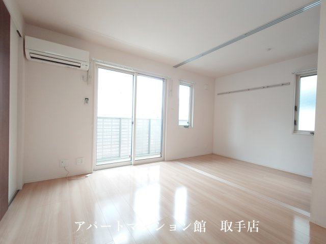 グラシューズの居間・リビング