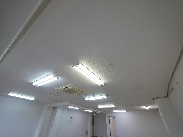 正木ビルの内装