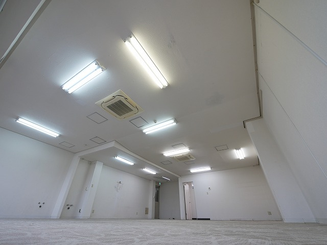 正木ビルの内装