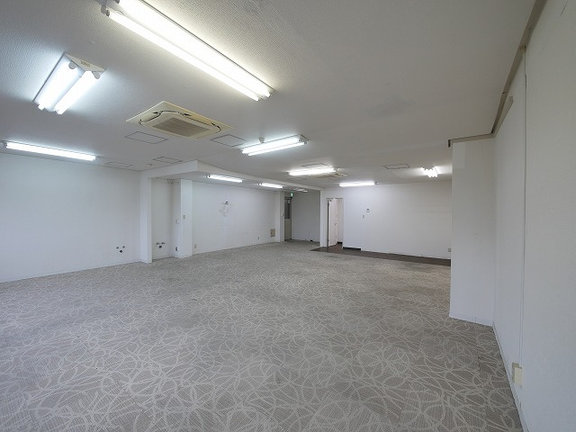 正木ビルの内装