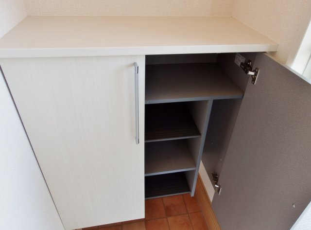 ESTRONDEの収納|シューズボックスです♪