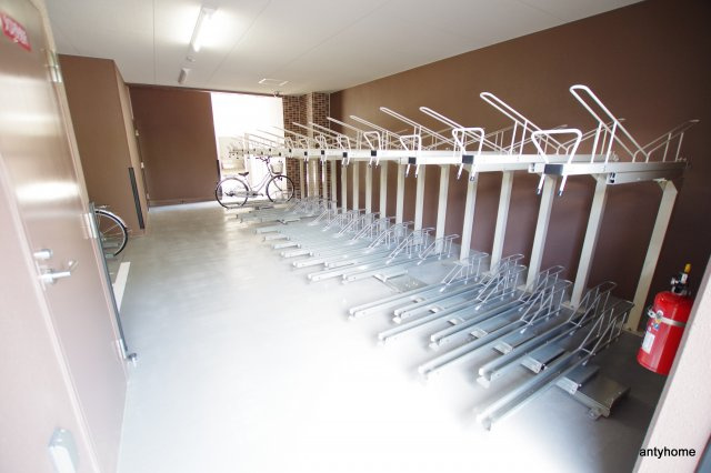 レオングラン新大阪レジデンス　仲介手数料無料の駐車場