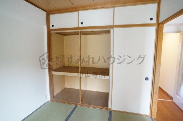 ラヴェニール宝塚中山台ドゥジェームの収納