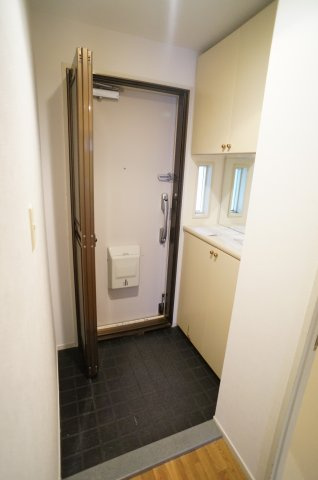 ラヴェニール宝塚中山台ドゥジェームの玄関