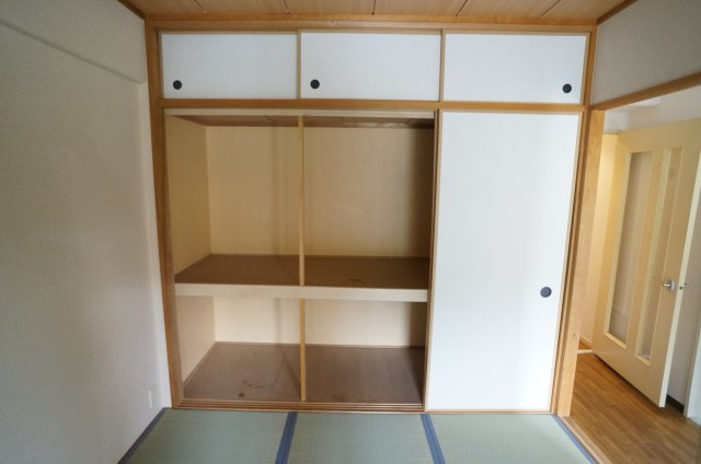 ラヴェニール宝塚中山台ドゥジェームの収納