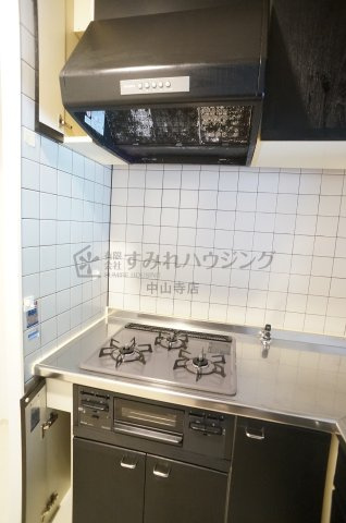 ラヴェニール宝塚中山台ドゥジェームのキッチン