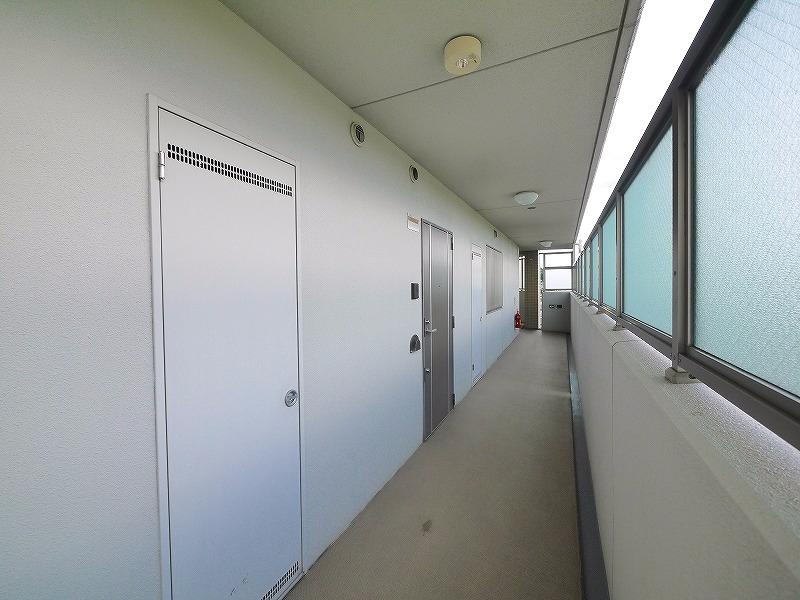 タウンコート・ヒロのエントランス