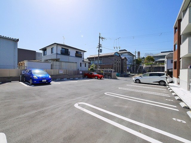グレイス　ナラヤマの駐車場|カースペースがあります