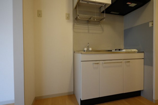 【キッチン】 | シャーメゾン穴川 | 同タイプの別室画像です　現況優先でご了承ください