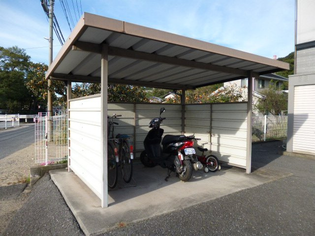 コーポかすみばしのその他共用部分|駐輪場