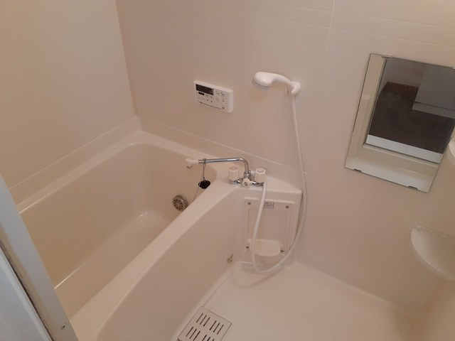 アヴニールⅥの浴室