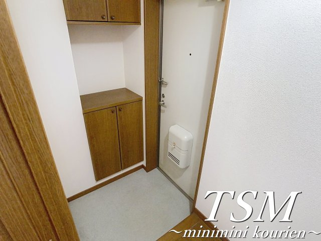 ヴレ・ロワイヤルの玄関