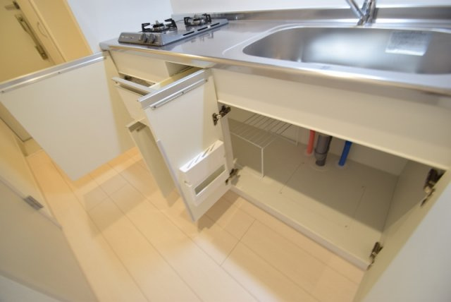 リブリ・ディアコート上山のキッチン|キッチン収納