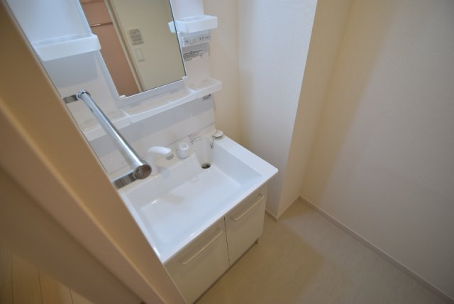 リブリ・ディアコート上山の独立洗面台|洗面台