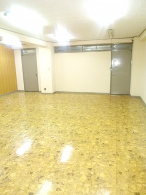 【内装】 | 鯉川筋沿い