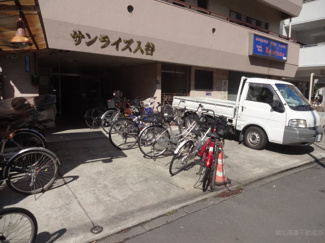 【エントランス】