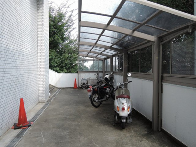 【その他共用部分】 | グローリア初穂湘南六浦 | バイク置場