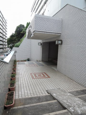 【エントランス】 | グローリア初穂湘南六浦 | エントランス部分