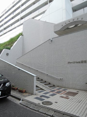 【エントランス】 | グローリア初穂湘南六浦 | エントランス部分