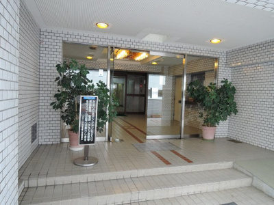 【エントランス】 | グローリア初穂湘南六浦 | エントランス部分