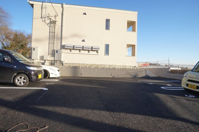 ランシールの駐車場